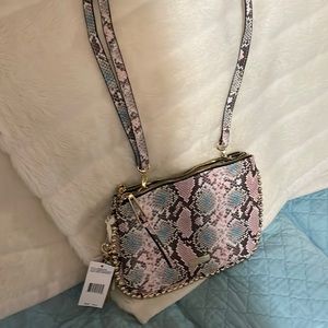 New purse new no stains